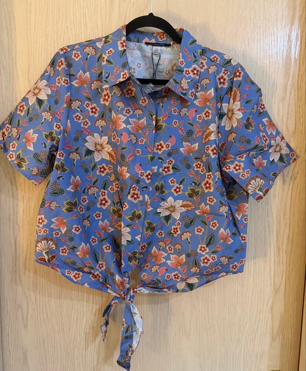T Tahari Blue Wild Flower Tie Front Button Up Shirt Large NWT 100% Cotton